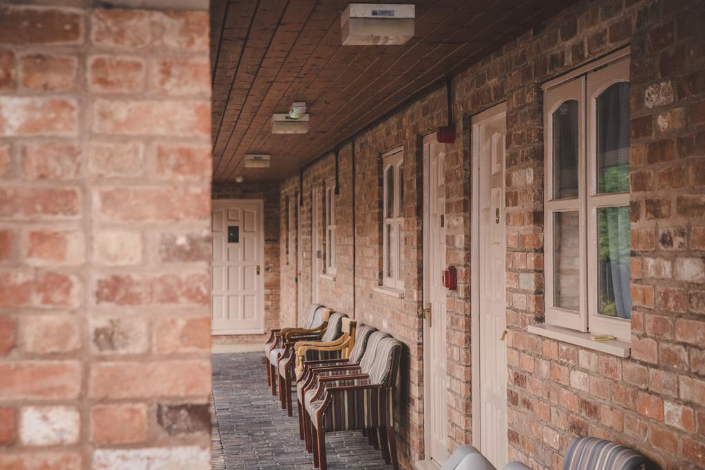 The Old Fourpenny Hotel Уоруик Екстериор снимка